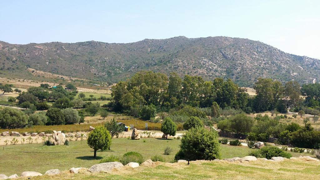 Li Teggi Turismo Rurale San Teodoro  Exteriör bild