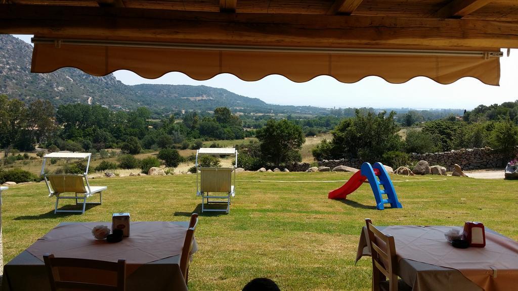 Li Teggi Turismo Rurale San Teodoro  Exteriör bild