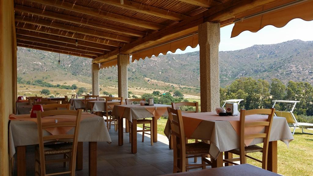 Li Teggi Turismo Rurale San Teodoro  Exteriör bild